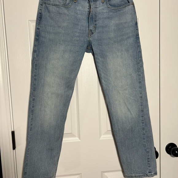 Levi’s 502 Men’s Tapered Denim Jeans. EUC - Picture 2 of 6
